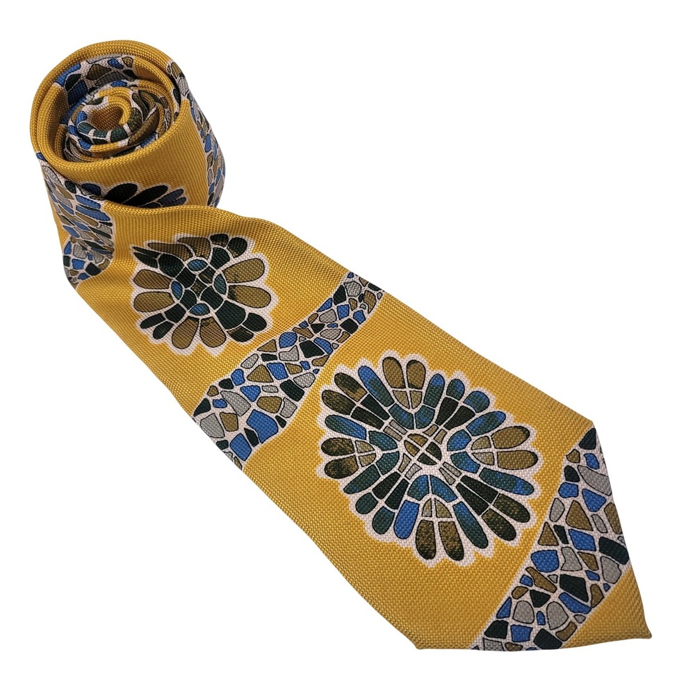 Boulder Milwaukee Antoni Gaudi Rosette Window Silk Tie Yellow Made in Italy
